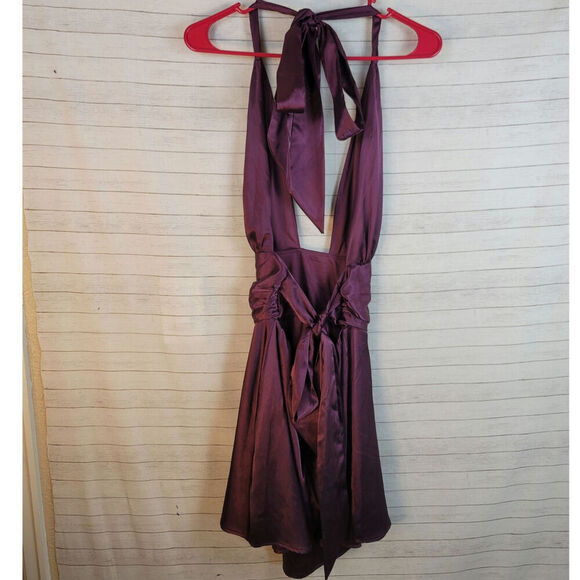LUCY IN THE SKY WAVERLY SATIN MINI DRESS IN PURPLE, SZ LARGE - Picture 9 of 16